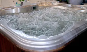 Jacuzzi i Wanna SPA: Jak wybrać idealne domowe SPA?