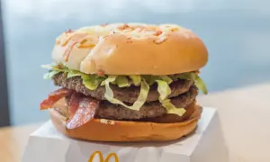 Koniec Drwala blisko! Do kiedy kupisz kultową kanapkę w McD?