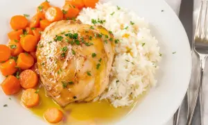 Co na obiad po zatruciu? Lekkostrawne menu na szybki powrót.