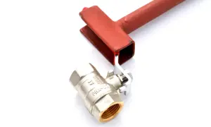 Metalowy zawór kulowy z uchwytem, idealny do zmywarki.