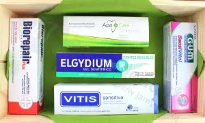 Zestaw past do zębów, w tym maść na odsłonięte szyjki zębowe Biorepair Plus, Elgydium, Vitis Sensitive i inne.