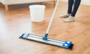 Jaki mop wybrać, aby skutecznie zadbać o czystość w domu?