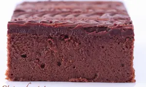 Un fondant au chocolat Cyril Lignac, moelleux et intense, avec un glaçage brillant. Un délice gourmand !