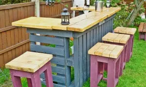 Co zrobić z palet do ogrodu? Inspiracje i poradnik DIY
