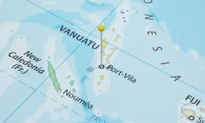 Mapa z zaznaczoną lokalizacją Vanuatu i Port-Vila. Idealne miejsce na wymarzone wakacje!