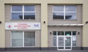 Rehabilitacja dzieci NFZ: Jak zdobyć wsparcie i pokonać kolejki?