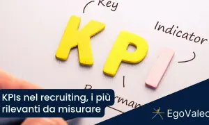 Lettere gialle formano "KPI", con "Key" e "Indicator" scritti a mano. Il testo in sovrimpressione parla di "KPIs nel recruiting, i più rilevanti da misurare".