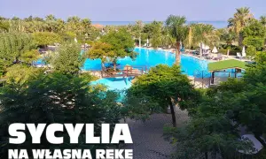 Sycylia na własną rękę: luksusowy basen otoczony zielenią, idealne miejsce na relaks.