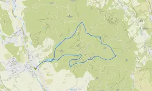 Mapa turystyczna z zaznaczoną trasą przez Góry Sowie. Widoczne szczyty, doliny i sieć dróg.