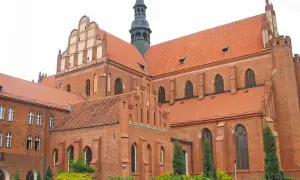 Najlepsze atrakcje w Pelplinie, które musisz zobaczyć podczas wizyty