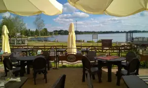 Gdzie zjeść w Rynie? Odkryj najlepsze restauracje i smaki