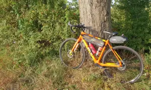 Ile czasu zajmuje przejechanie 10 km na rowerze? Sprawdź różnice!