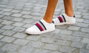 Rozmiar US 12: Buty 43/46, odzież 44? Sprawdź swój EU!