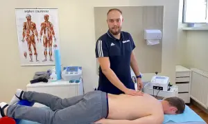 U fizjoterapeuty: Czy zawsze trzeba się rozebrać? Twój komfort!