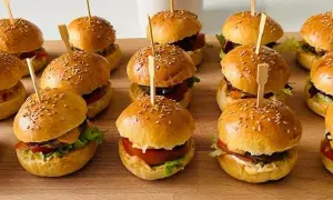 Mini burgers maison : secrets des pains moelleux & garnitures bluffantes