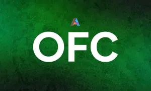 Letras blancas "OFC" sobre fondo verde texturizado. Un pequeño logo triangular con los colores de la bandera de Ghana aparece sobre la "F".