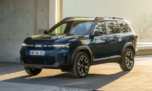 Dacia Bigster, un SUV spazioso e robusto, pronto per ogni avventura. Scopri le sue motorizzazioni efficienti e versatili.