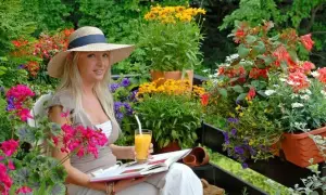 Balkon w bloku: Jak stworzyć zieloną oazę? Praktyczny przewodnik