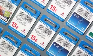 Handyaufladekarten von Vodafone und O2. Diese Prepaid-Karten sind eine einfache Möglichkeit, Guthaben aufzuladen.