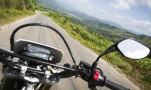 Kamera na kask motocyklowy: Wybierz idealną! Poradnik eksperta