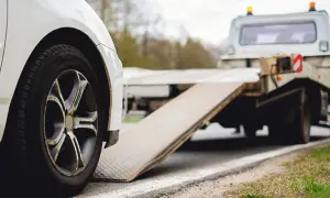 Holowanie automatu Mercedes – jak to zrobić bezpiecznie i skutecznie