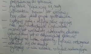 Cechy hymnu: przeznaczony do śpiewania, adresowany do Boga lub grupy, z refrenem, uroczysty, podniosły, z apostrofami i pytaniami retorycznymi.