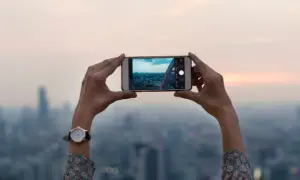 Ostre zdjęcia w ruchu smartfonem? Poznaj techniki Pro!
