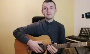 Chwyty gitarowe do na wojtusia z popielnika – zagraj bez problemu