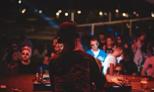 Ile kosztuje sprzęt DJ? Sprawdź ceny i uniknij niepotrzebnych wydatków