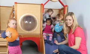 Jak wygląda adaptacja w żłobku? Kluczowe etapy i wsparcie dla rodziców