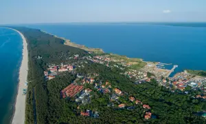 Co zwiedzić w Krynicy Morskiej? Odkryj ukryte atrakcje i miejsca