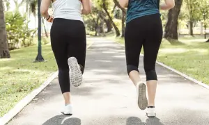 Las mejores zapatillas para correr mujer que transformarán tu entrenamiento