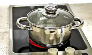 Jakie garnki wybrać do kuchenki indukcyjnej, aby gotować lepiej?
