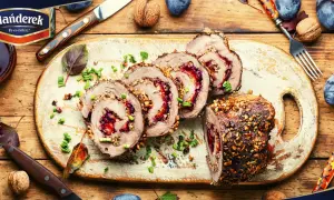 Jak upiec schab ze śliwką w piekarniku, by zachwycić gości smakiem