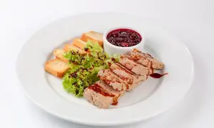 Ile kalorii ma pasztet? Zaskakujące różnice między rodzajami!