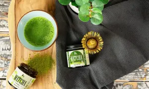 Czy matcha jest zdrowa? Odkryj korzyści i potencjalne zagrożenia