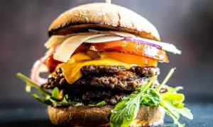 Co do burgera wołowego: najlepsze składniki i przepisy na smakowite burgery