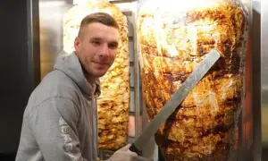 Skąd pochodzi kebab? Odkryj jego fascynującą historię i korzenie