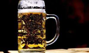 Czy picie alkoholu przed 18 to grzech lekki czy ciężki w oczach Kościoła?