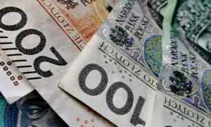 Jak wziąć debet w bankomacie i uniknąć nieprzyjemnych opłat