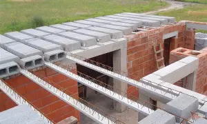 Ile kosztuje zmiana stropu w projekcie? Kluczowe informacje i porady