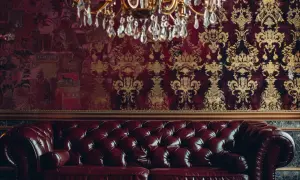 Ekskluzywne sofy włoskie: Jak wybrać najlepszą sofę do eleganckiego salonu?