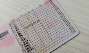 Ile kosztuje wyrobienie nowego prawo jazdy? Sprawdź ukryte wydatki