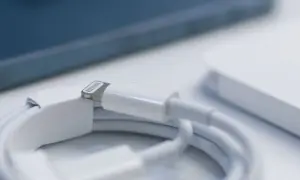 Jaki kabel do iPhone 11? Sprawdź, aby uniknąć problemów z ładowaniem