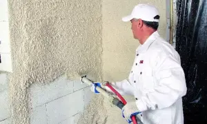 Ile schnie tynk wapienno-cementowy? Poznaj czynniki i etapy