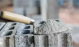 Jaki cement do murowania bloczków betonowych? Wybierz najlepszy!