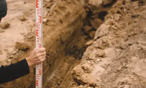 Jak wytyczyć fundamenty: uniknij najczęstszych błędów w budowie