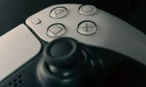 Jak podłączyć pada PS5 do PC przez kabel - proste kroki i porady
