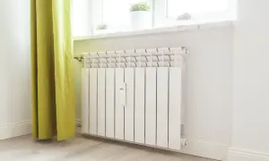 Dlaczego szumi w kaloryferach w bloku? Oto przyczyny i rozwiązania