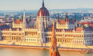 Jak dojechać do Budapesztu pociągiem - najkrótsze trasy i porady